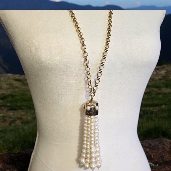 Chico's Tassel Necklace Cluster Strings Off White Creamy Beads Simulated Pearls - Picture 3 of 8